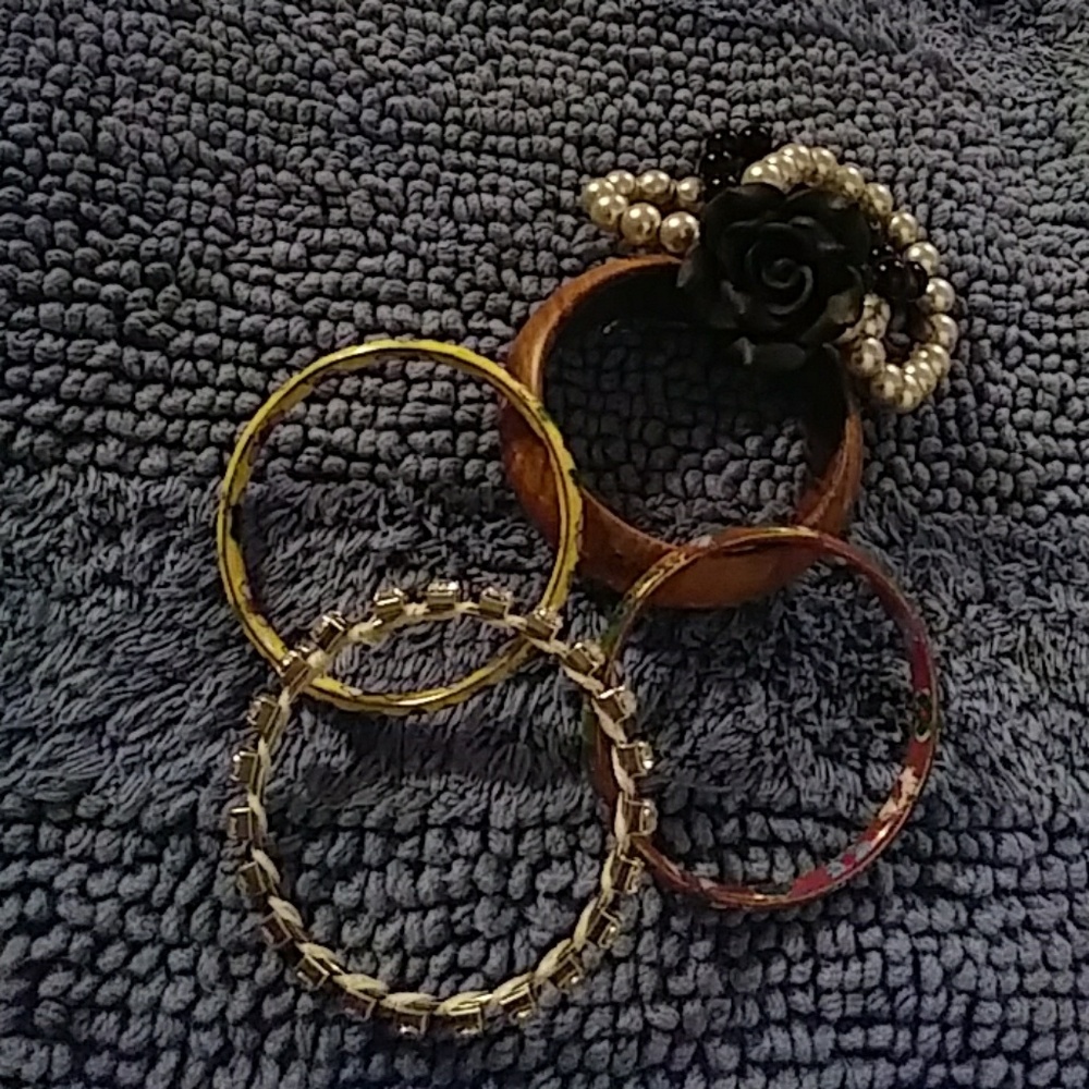 Bracelet